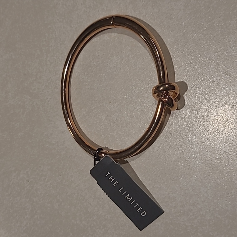 NEW The Limited Gold Knot Magnetic Clamp Bracelet